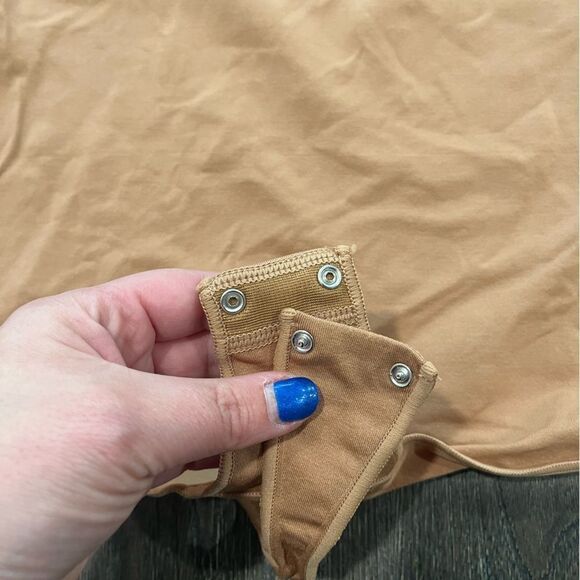 NWOT SKIMS Essential Crew Neck Sleeveless Bodysuit Orange - Size S/M - Picture 7 of 8